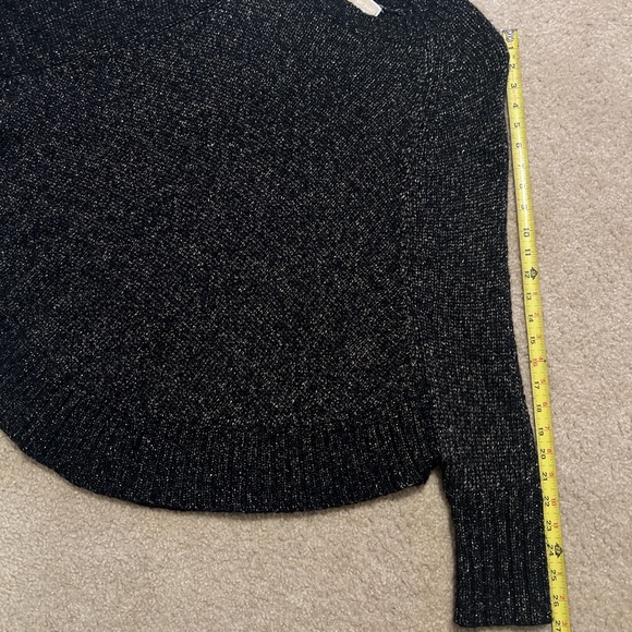 Michael Kors black and gold sweater poncho size Medium - Picture 9 of 10